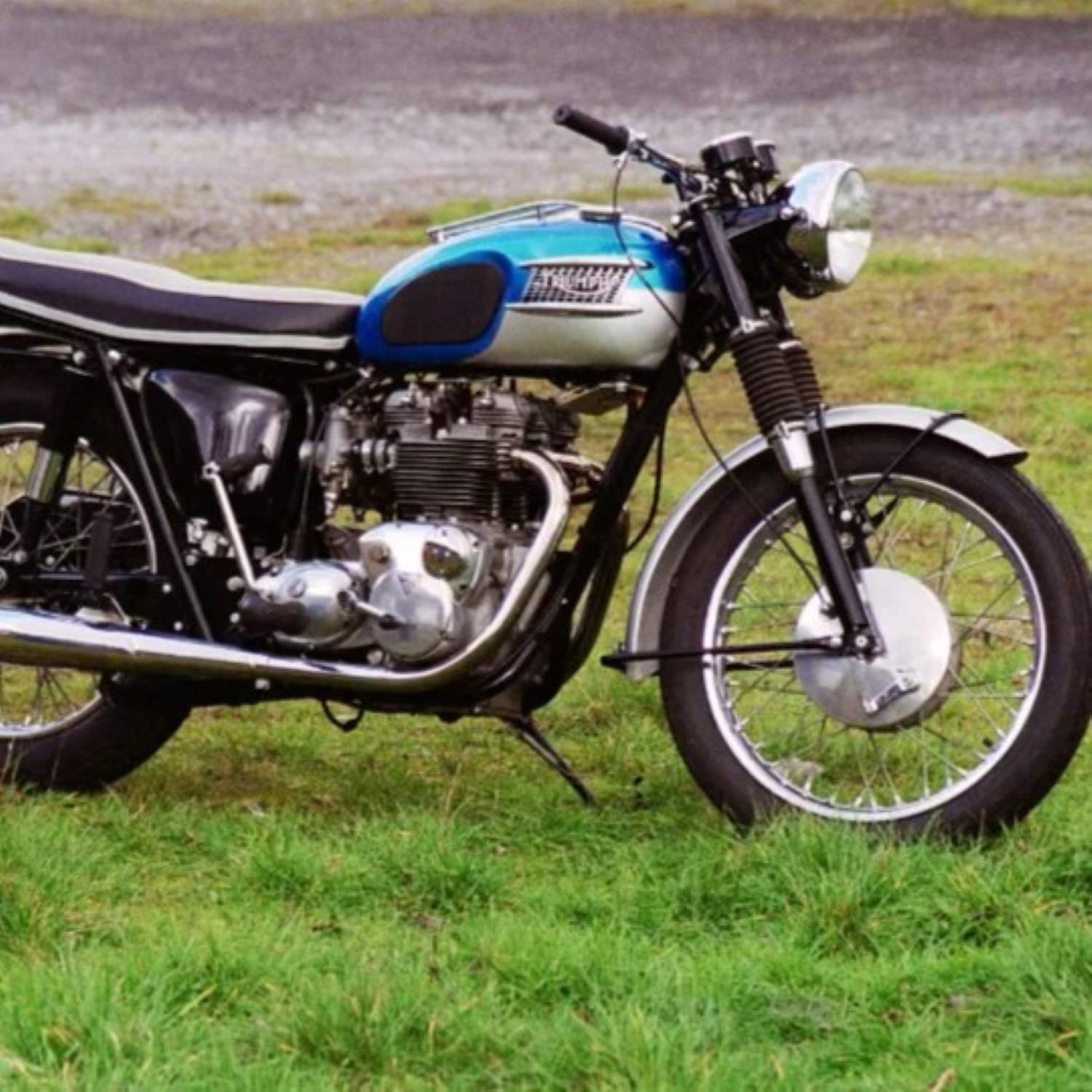 Triumph Riviera Blue Paint Product